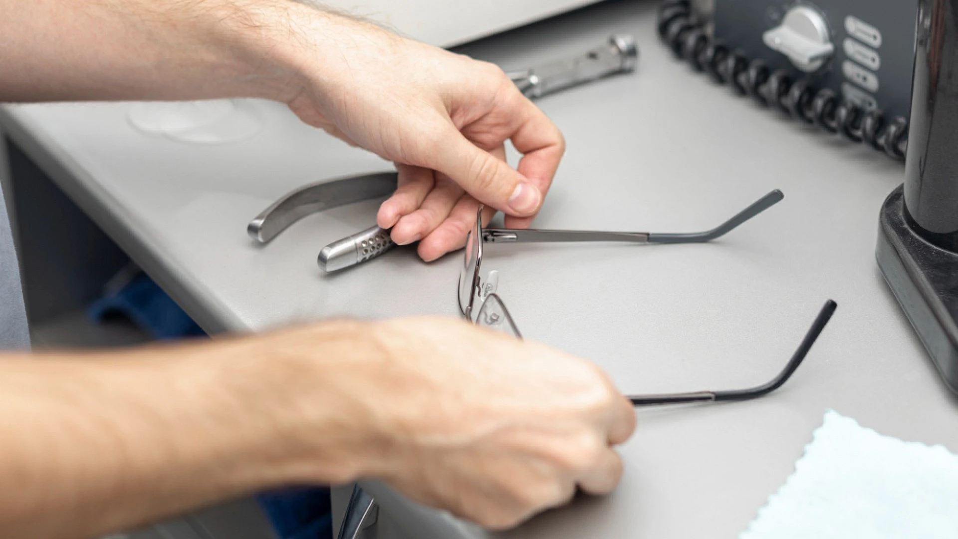 Taller de óptica propio